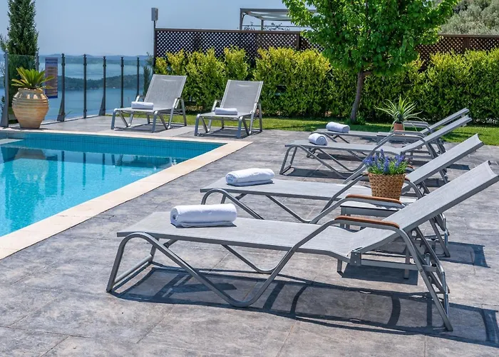 فيلة Ionian Heaven