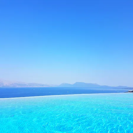 Deciel Villa *