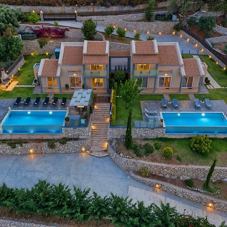 Deciel Villa *